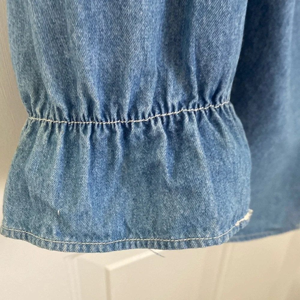 Vintage Denim Big Ruffle Crochet Scallop Collar Shirt. Medium Made in Hong Kong - Picture 5 of 11